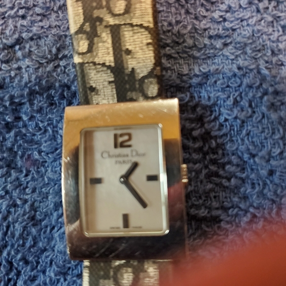 Christian Dior Trotter Ladies Watch. - Picture 1 of 11